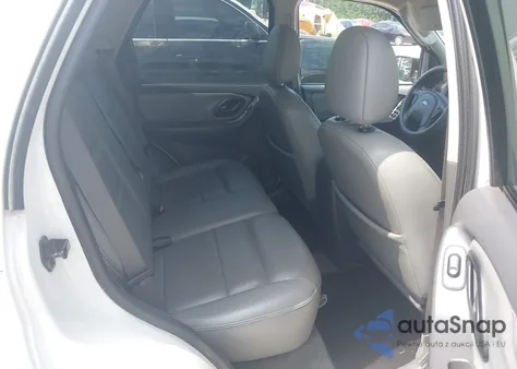 2005 Ford Escape Xlt from USA, damaged, VIN 1FMCU03165KA57025